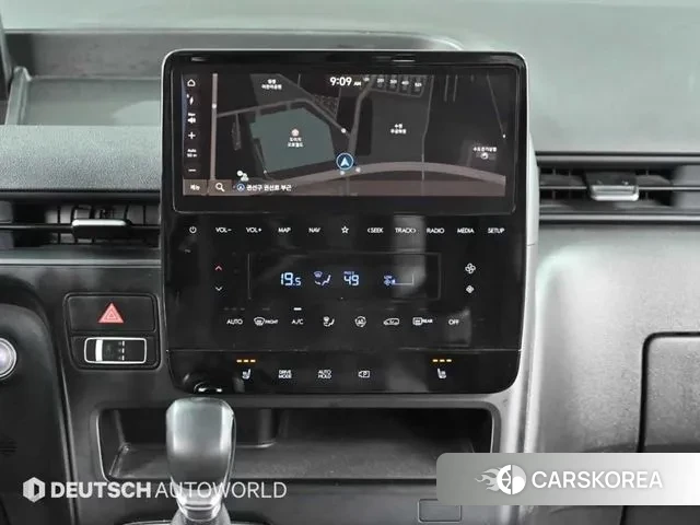 Hyundai Staria 2022 Белый из Кореи, фото 5