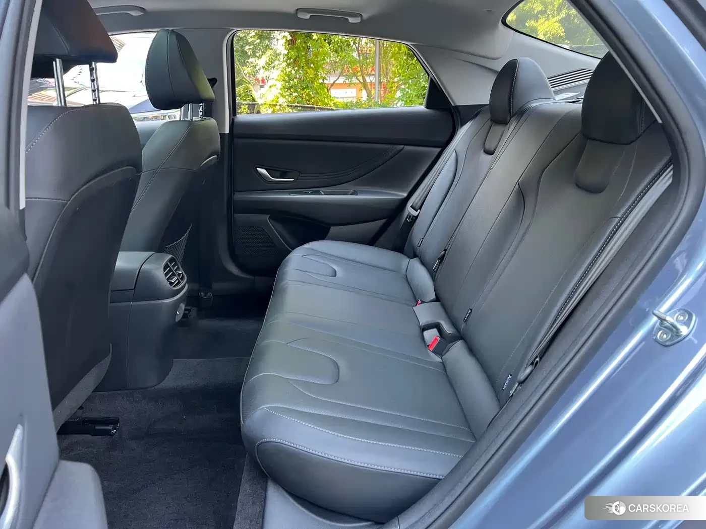 Hyundai Elantra 2024 Silver/gray из Китая, фото 5
