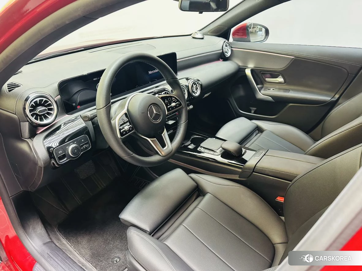 Mercedes-Benz Class A 2021 Красный из Китая, фото 5