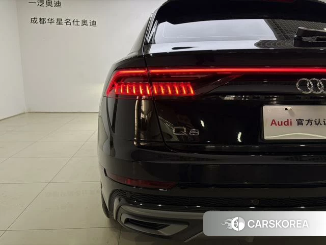 Audi Q8 2024 Черный из Китая, фото 5