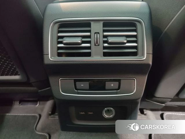 Audi Q5L 2024 Белый из Китая, фото 5