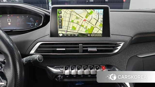 Peugeot 5008 second generation 2019 Черный из Кореи, фото 5