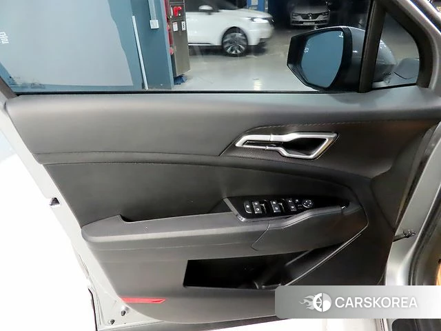 Kia Sportage 5th Generation 2021 Серебристо-серый из Кореи, фото 5