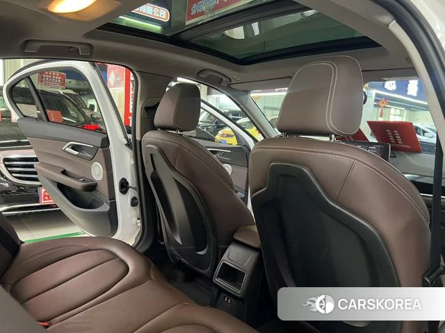 BMW 1 series 2023 Белый из Китая, фото 5