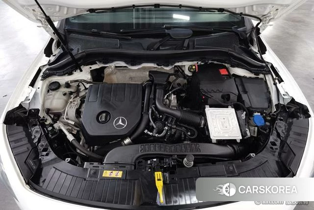 Mercedes-Benz GLA 2021 Белый из Китая, фото 5