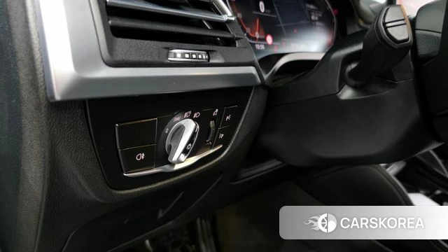 BMW X4 (G02) 2023 Черный из Кореи, фото 5