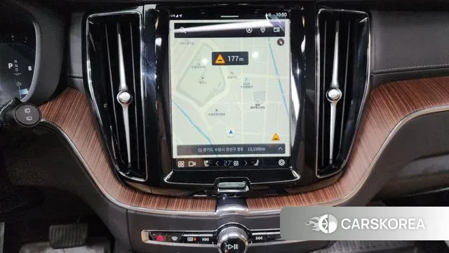 Volvo XC60 second Generation 2024 Серый из Кореи, фото 5