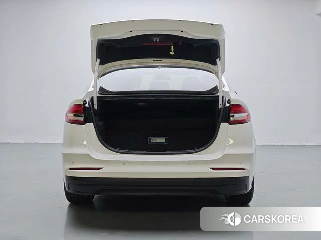 Ford Mondeo PHEV 2020 Белый из Китая, фото 5