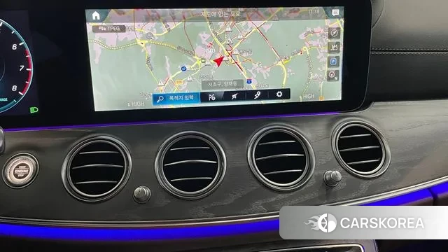 Mercedes-Benz E-Class W213 2023 Белый из Кореи, фото 5