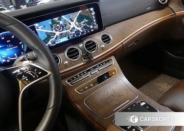 Mercedes-Benz E-Class W213 2023 Белый из Кореи, фото 5