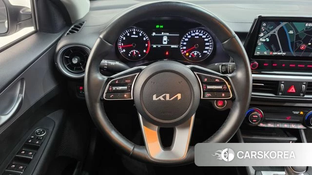 Kia The New K3 2nd generation 2021 Белый из Кореи, фото 5