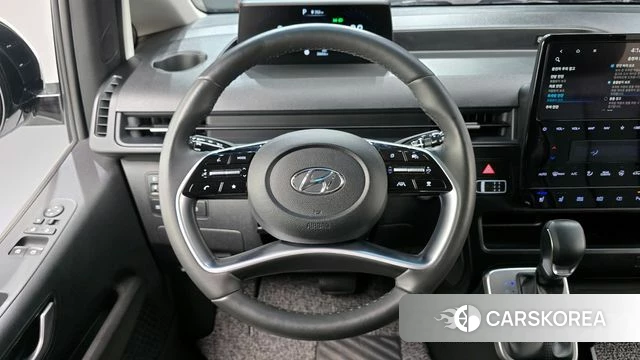 Hyundai Staria 2022 Белый из Кореи, фото 5