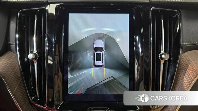 Volvo XC60 second Generation 2022 Белый из Кореи, фото 5