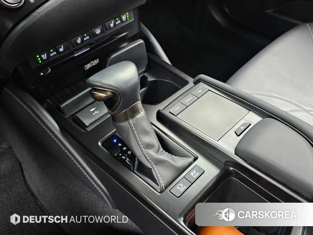 Lexus ES300h 7th generation 2020 Черный из Кореи, фото 5