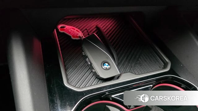 BMW 5 Series (G60) 2025 Черный из Кореи, фото 5