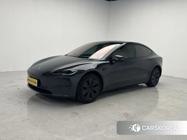 Tesla Model 3 2025 Темно-серый из Китая, фото 5