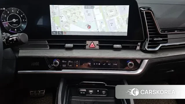 Kia Sportage 5th Generation 2023 Белый из Кореи, фото 5