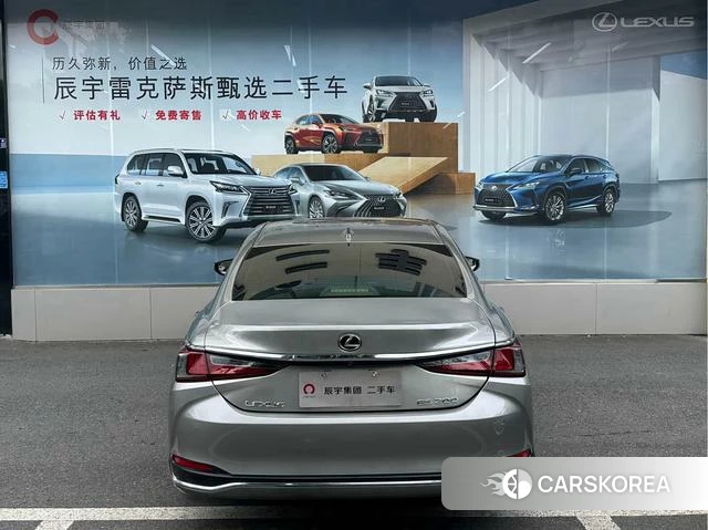 Lexus ES 2021 Серебристо-серый из Китая, фото 5