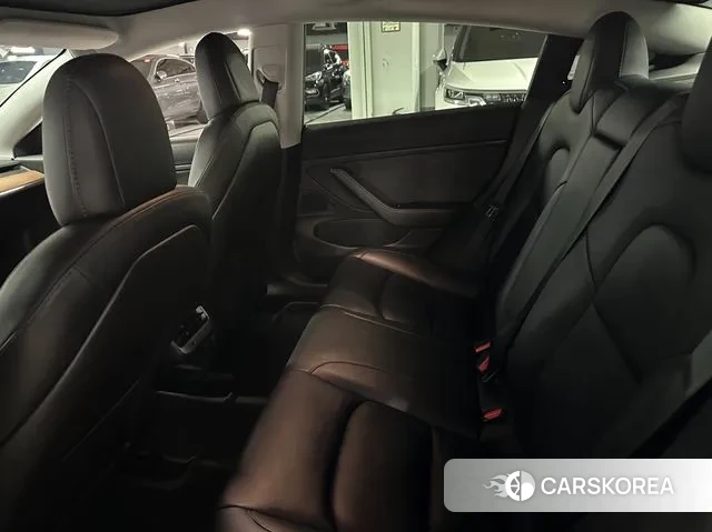 Tesla Model 3 2019 Белый из Кореи, фото 5