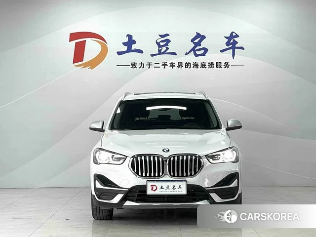BMW X1 2021 Белый из Китая, фото 5