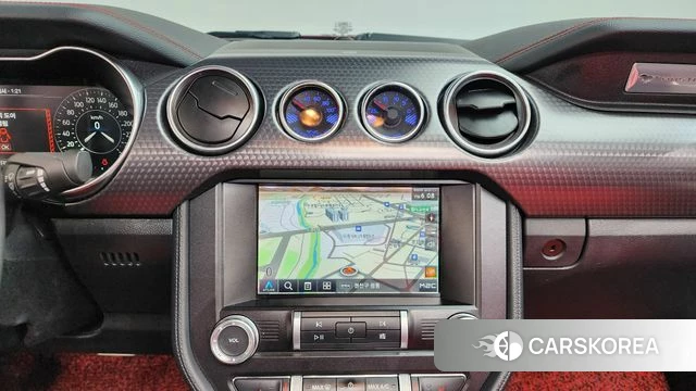 Ford Mustang 7th Generation 2021 Красный из Кореи, фото 5