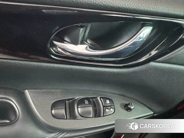 Nissan TIIDA 2022 Красный из Китая, фото 5