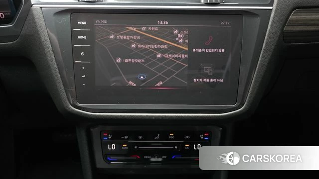 Volkswagen Tiguan Allspace 2023 Белый из Кореи, фото 5