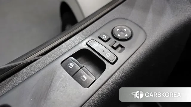 Hyundai Staria 2023 Белый из Кореи, фото 5