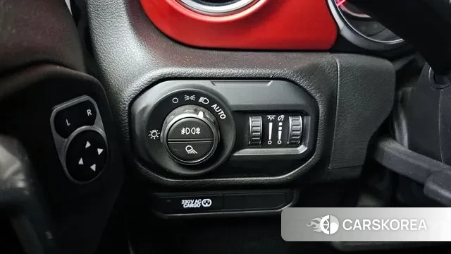 Jeep Gladiator (JT) 2022 Белый из Кореи, фото 5