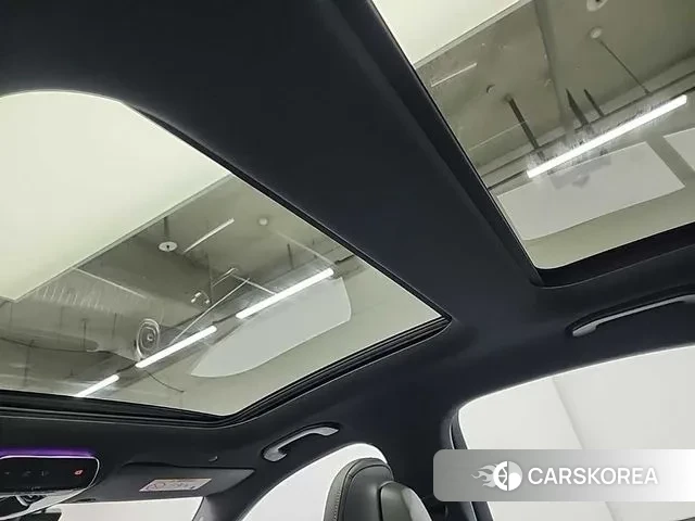 Mercedes-Benz C-Class W206 2025 Черный из Кореи, фото 5