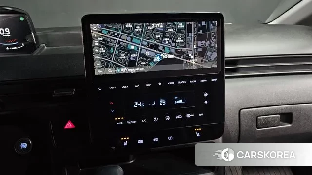 Hyundai Staria 2023 Белый из Кореи, фото 5