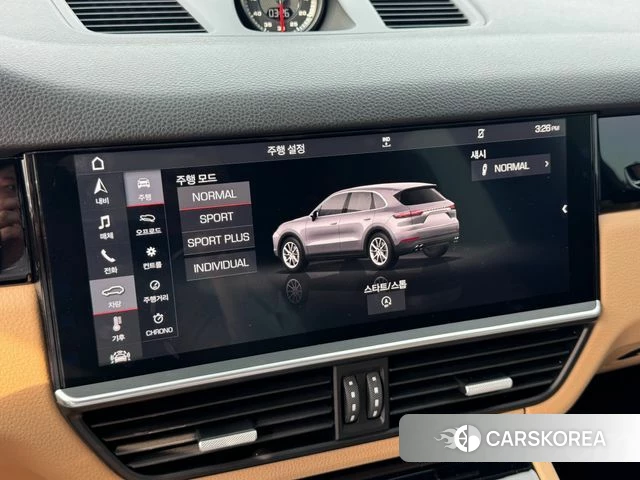 Porsche Cayenne (PO536) 2019 Черный из Кореи, фото 5