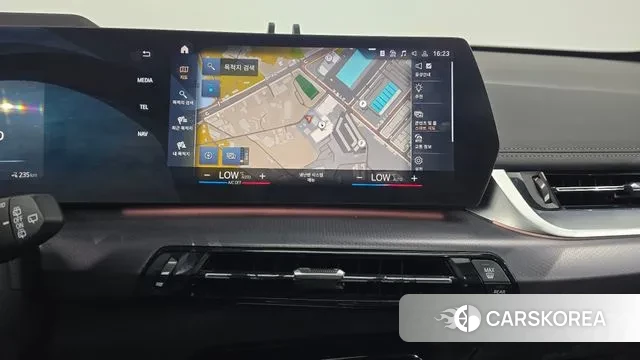 BMW iX1 (U11) 2023 Белый из Кореи, фото 5