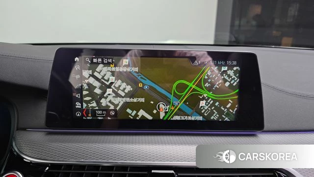 BMW 5 Series (G30) 2018 Белый из Кореи, фото 5