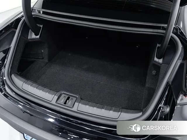 Porsche Taycan 2023 Черный из Кореи, фото 5