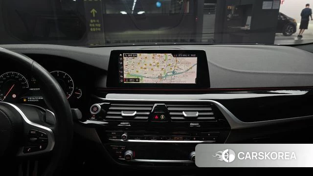 BMW 5 Series (G30) 2019 Серый из Кореи, фото 5