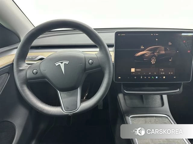 Tesla Model Y 2023 Черный из Китая, фото 5