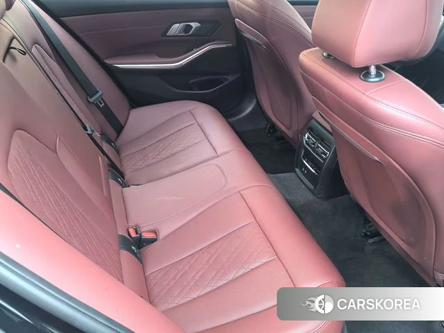 BMW 3 series 2025 Черный из Китая, фото 5