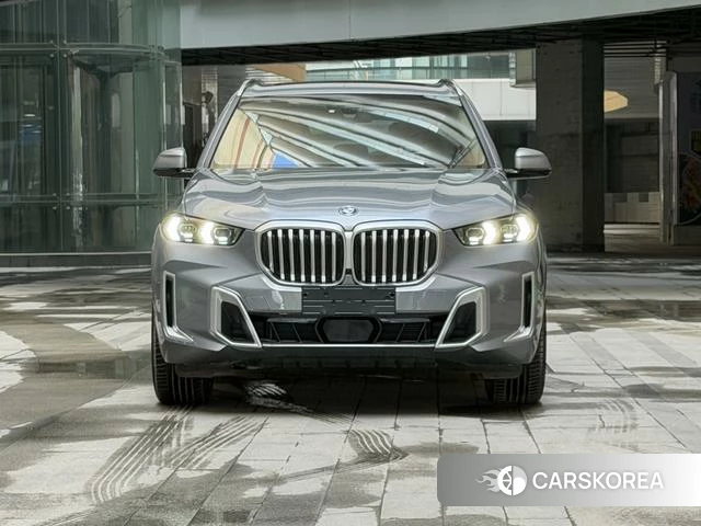 BMW X5 2024 Серебристо-серый из Китая, фото 5