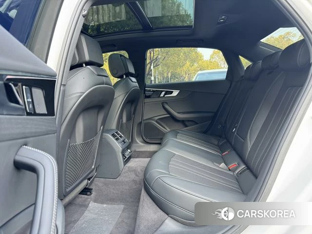 Audi A4L 2024 Белый из Китая, фото 5