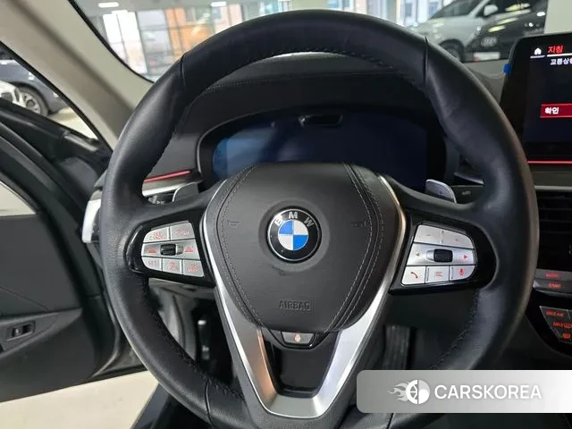 BMW 5 Series (G30) 2023 Серый из Кореи, фото 5