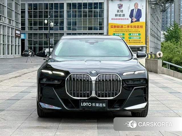 BMW 7 series 2024 Черный из Китая, фото 5