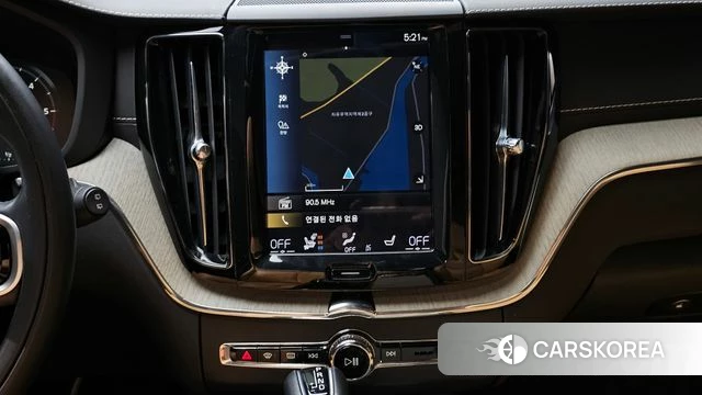 Volvo XC60 second Generation 2019 Белый из Кореи, фото 5