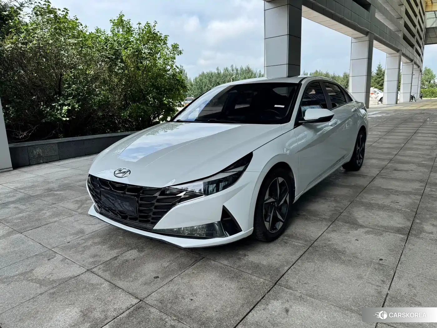 Hyundai Elantra 2022 Белый из Китая, фото 5