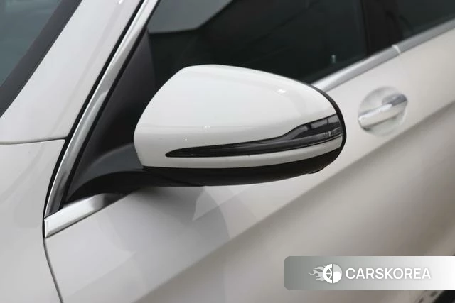 Mercedes-Benz GLC 2021 Белый из Китая, фото 5