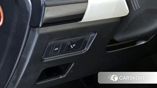 Land Rover Discovery 5 2018 Черный из Кореи, фото 5