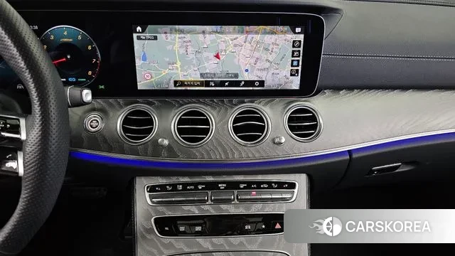 Mercedes-Benz E-Class W213 2023 Белый из Кореи, фото 5