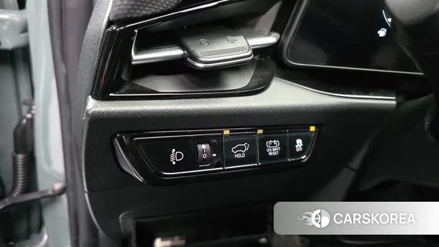 Kia Di Ol Nu Niro 2025 Светло-зеленый из Кореи, фото 5