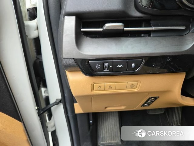 Kia Carnival 4th generation 2023 Белый из Кореи, фото 5