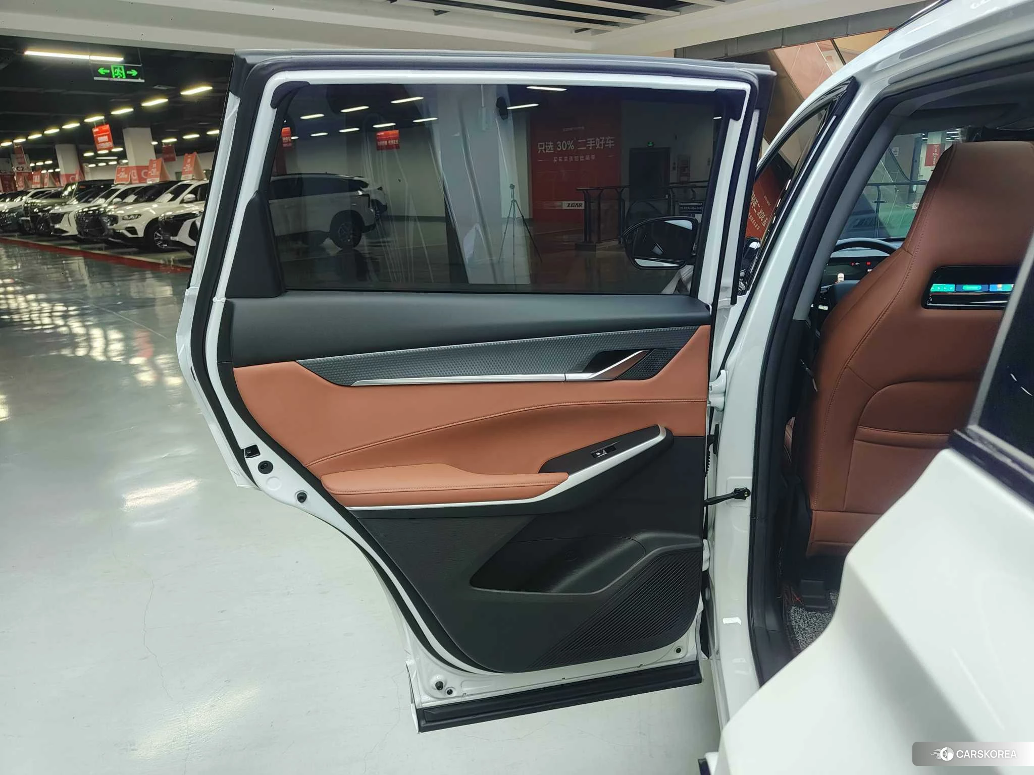 Chang'an CS75 PLUS 2024 Белый из Китая, фото 5